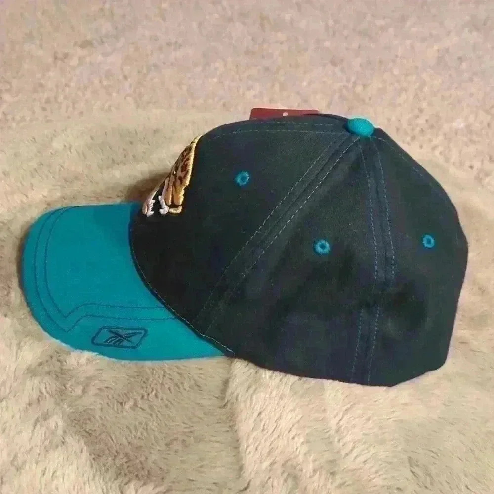 NFL Apparel Jacksonville Jaguars hat, one size fits all, blue and black - Picture 5 of 9